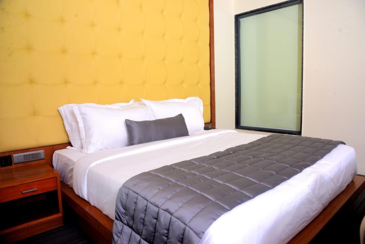 Global Village Luxury Resorts Chikmagalūr Extérieur photo
